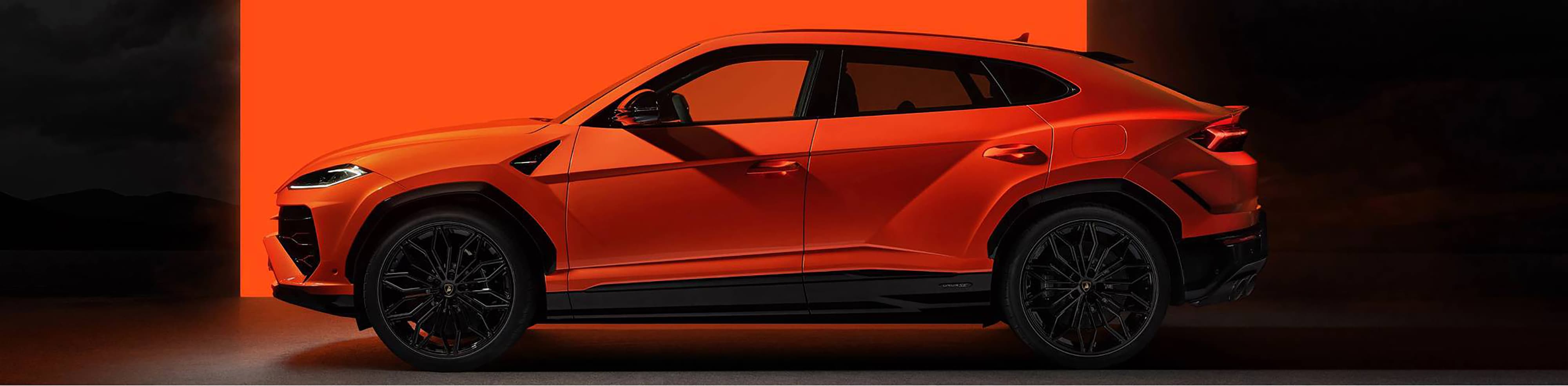 2026-Lamborghini-Urus-SE-SUV-L05.jpg